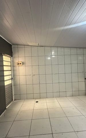 Casa para alugar com 35m², 1 quarto e sem vaga Casa para alugar com 35m², 1 quarto e sem vagaSala/Quarto