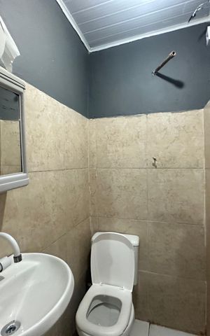 Casa para alugar com 35m², 1 quarto e sem vaga Casa para alugar com 35m², 1 quarto e sem vagaBanheiro