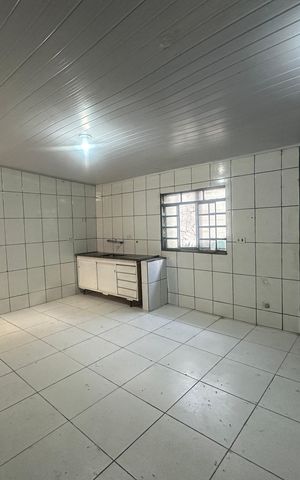 Casa para alugar com 35m², 1 quarto e sem vaga Casa para alugar com 35m², 1 quarto e sem vagaSala/Quarto