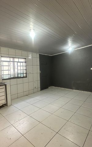 Casa para alugar com 35m², 1 quarto e sem vaga Casa para alugar com 35m², 1 quarto e sem vagaSala/Quarto