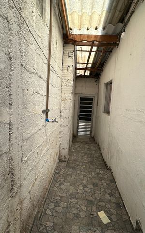Casa para alugar com 35m², 1 quarto e sem vaga Casa para alugar com 35m², 1 quarto e sem vagaQuintal