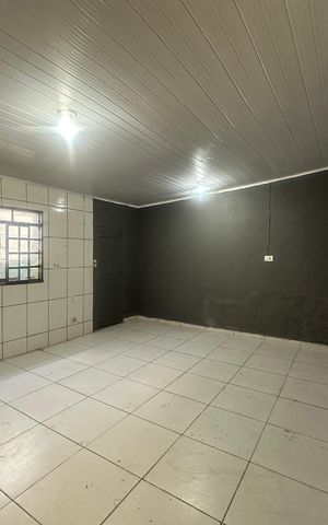Casa para alugar com 35m², 1 quarto e sem vaga Casa para alugar com 35m², 1 quarto e sem vagaSala/Quarto