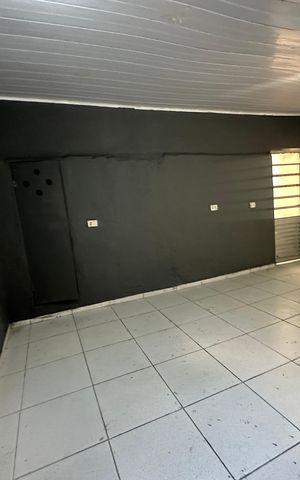 Casa para alugar com 35m², 1 quarto e sem vaga Casa para alugar com 35m², 1 quarto e sem vagaSala/Quarto