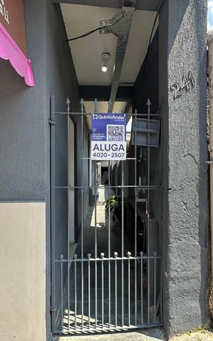 Casa para alugar com 35m², 1 quarto e sem vaga Casa para alugar com 35m², 1 quarto e sem vagaFachada