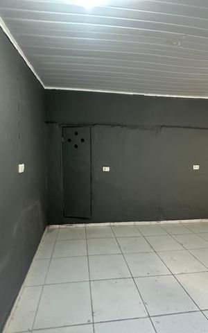 Casa para alugar com 35m², 1 quarto e sem vaga Casa para alugar com 35m², 1 quarto e sem vagaSala/Quarto
