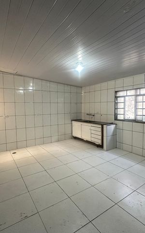 Casa para alugar com 35m², 1 quarto e sem vaga Casa para alugar com 35m², 1 quarto e sem vagaSala/Quarto
