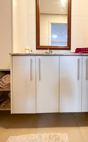 Apartamento à venda com 104m², 3 quartos e 2 vagas Apartamento à venda com 104m², 3 quartos e 2 vagasLavabo