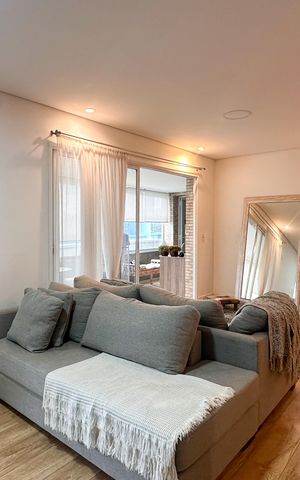 Apartamento à venda com 104m², 3 quartos e 2 vagas Apartamento à venda com 104m², 3 quartos e 2 vagasSala