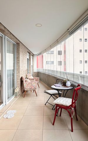 Apartamento à venda com 104m², 3 quartos e 2 vagas Apartamento à venda com 104m², 3 quartos e 2 vagasSacada