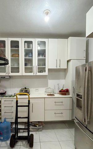 Apartamento para alugar com 250m², 3 quartos e 1 vaga Apartamento para alugar com 250m², 3 quartos e 1 vagaCozinha - copa