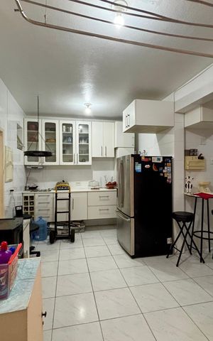 Apartamento para alugar com 250m², 3 quartos e 1 vaga Apartamento para alugar com 250m², 3 quartos e 1 vagaÁrea de serviço