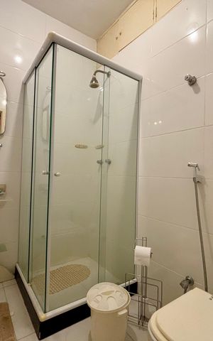 Apartamento para alugar com 250m², 3 quartos e 1 vaga Apartamento para alugar com 250m², 3 quartos e 1 vagaBanheiro social