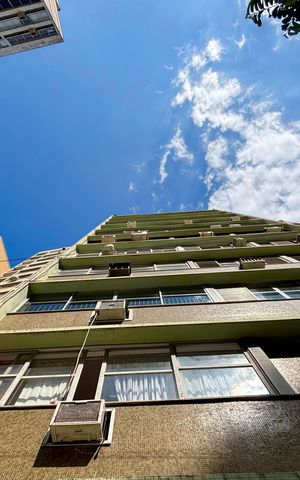 Apartamento para alugar com 250m², 3 quartos e 1 vaga Apartamento para alugar com 250m², 3 quartos e 1 vagaFachada