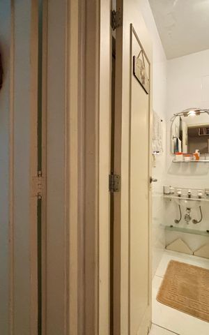 Apartamento para alugar com 250m², 3 quartos e 1 vaga Apartamento para alugar com 250m², 3 quartos e 1 vagaBanheiro social