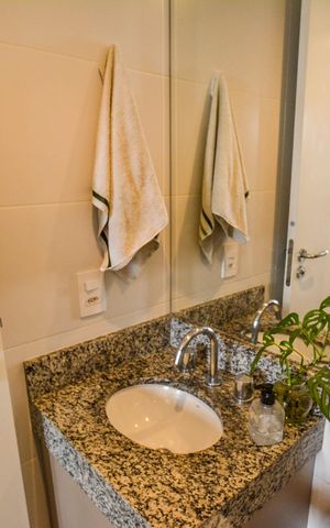 Apartamento à venda com 60m², 2 quartos e 1 vaga Apartamento à venda com 60m², 2 quartos e 1 vagaBanheiro da Suíte