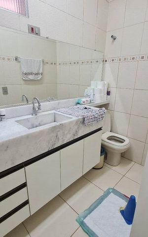 Casa à venda com 190m², 2 quartos e 2 vagas