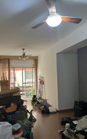 Apartamento à venda com 90m², 2 quartos e 1 vaga Apartamento à venda com 90m², 2 quartos e 1 vagaSala