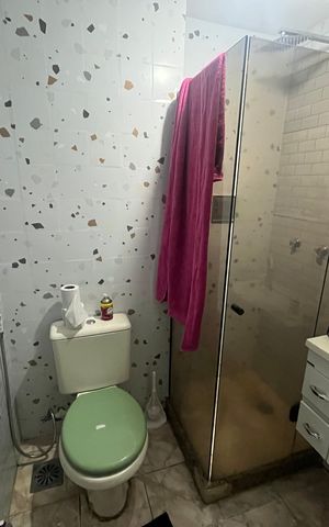 Apartamento à venda com 90m², 2 quartos e 1 vaga Apartamento à venda com 90m², 2 quartos e 1 vagaBanheiro