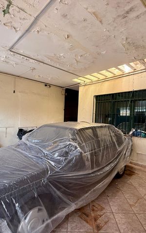 Casa à venda com 159m², 3 quartos e 2 vagas Casa à venda com 159m², 3 quartos e 2 vagasGaragem