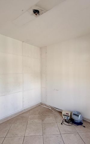 Casa à venda com 159m², 3 quartos e 2 vagas Casa à venda com 159m², 3 quartos e 2 vagasQuarto 2