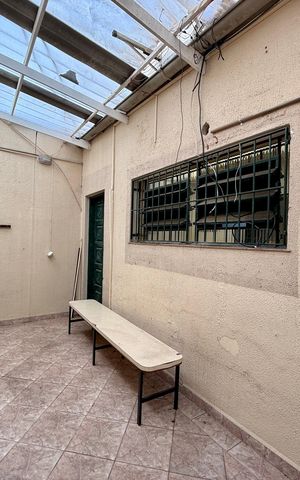Casa à venda com 159m², 3 quartos e 2 vagas Casa à venda com 159m², 3 quartos e 2 vagasQuintal