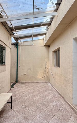 Casa à venda com 159m², 3 quartos e 2 vagas Casa à venda com 159m², 3 quartos e 2 vagasQuintal