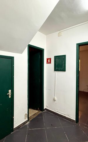 Casa à venda com 159m², 3 quartos e 2 vagas Casa à venda com 159m², 3 quartos e 2 vagasCorredor Lavabo