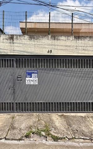 Casa à venda com 159m², 3 quartos e 2 vagas Casa à venda com 159m², 3 quartos e 2 vagasFachada