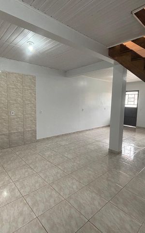 Casa à venda com 80m², 2 quartos e 1 vaga