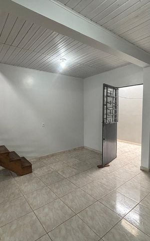 Casa à venda com 80m², 2 quartos e 1 vaga