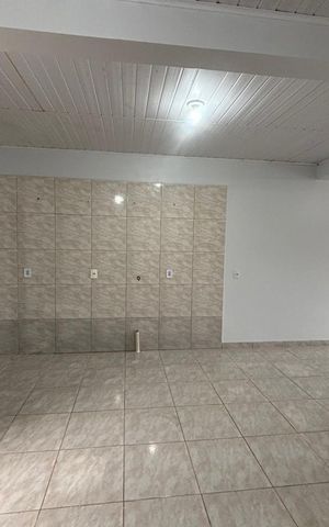 Casa à venda com 80m², 2 quartos e 1 vaga