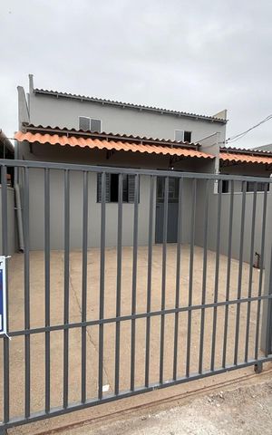 Casa à venda com 80m², 2 quartos e 1 vaga