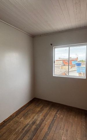 Casa à venda com 80m², 2 quartos e 1 vaga