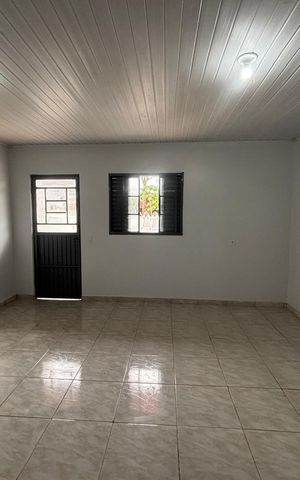 Casa à venda com 80m², 2 quartos e 1 vaga