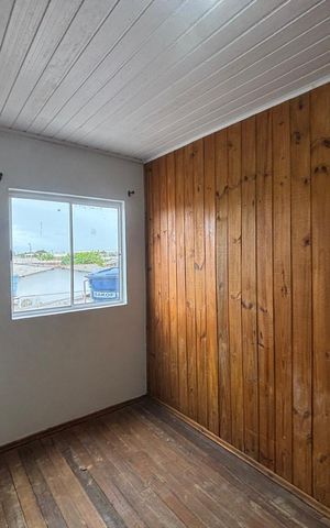 Casa à venda com 80m², 2 quartos e 1 vaga