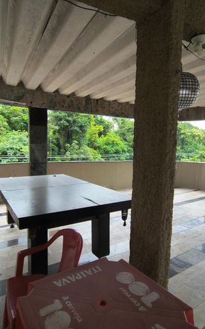 Casa à venda com 300m², 3 quartos e 2 vagas