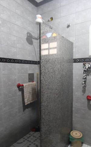 Casa de condomínio para alugar com 450m², 6 quartos e 3 vagasBanheiro social