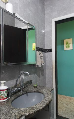 Casa de condomínio para alugar com 450m², 6 quartos e 3 vagasBanheiro social