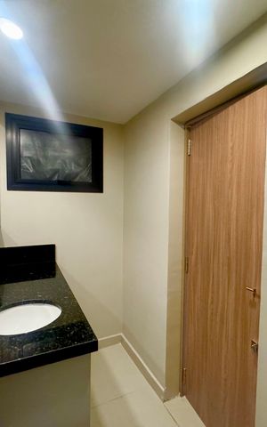 Studio para alugar com 34m², 1 quarto e sem vaga Studio para alugar com 34m², 1 quarto e sem vagaBanheiro