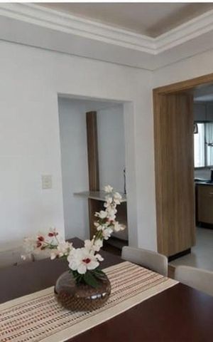 Apartamento à venda com 94m², 2 quartos e 1 vaga Apartamento à venda com 94m², 2 quartos e 1 vagaSala de jantar