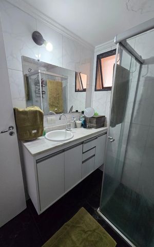 Apartamento à venda com 56m², 2 quartos e 2 vagas Apartamento à venda com 56m², 2 quartos e 2 vagasBanheiro