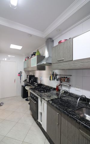 Apartamento à venda com 96m², 3 quartos e 1 vagaCozinha 