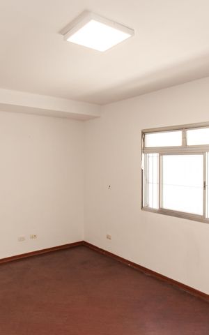 Casa à venda com 182m², 3 quartos e 2 vagas Casa à venda com 182m², 3 quartos e 2 vagasSala de Jantar