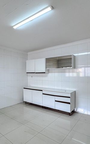 Casa à venda com 270m², 3 quartos e 3 vagas Casa à venda com 270m², 3 quartos e 3 vagasCozinha