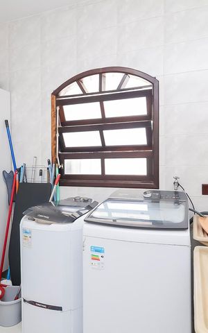 Casa à venda com 315m², 3 quartos e 3 vagasÁrea de Serviço