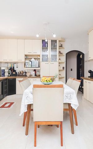 Casa à venda com 315m², 3 quartos e 3 vagasCozinha