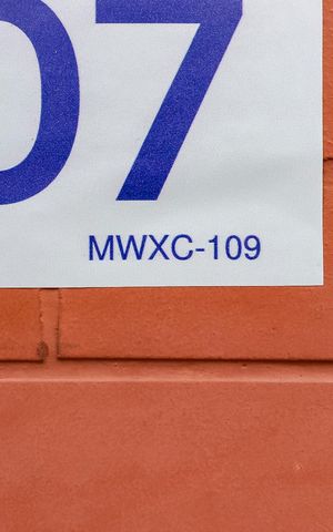 Casa à venda com 315m², 3 quartos e 3 vagasPlaquinha - Cód. MWXC-109