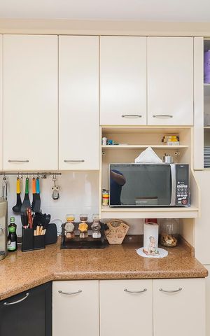 Casa à venda com 315m², 3 quartos e 3 vagasCozinha - Armários