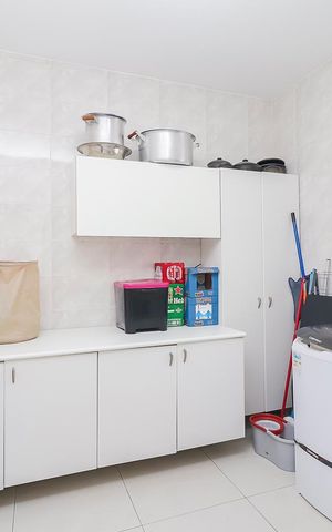 Casa à venda com 315m², 3 quartos e 3 vagasÁrea de Serviço