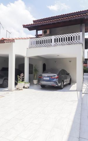 Casa à venda com 315m², 3 quartos e 3 vagasGaragem